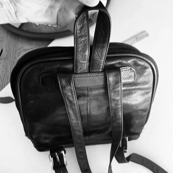 BACKPACK LEATHER Stone Mountain Lots Storage Very Soft Unisex Amazon.com | Stone Mountain Dome Leather Multi-Pocket  main image 4